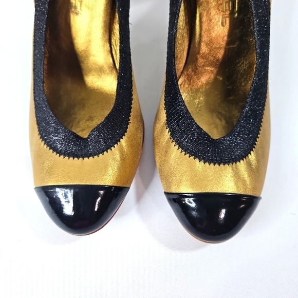 Chanel Metallic Lambskin Gold & Black Womens Heels Size 37 - Picture 7 of 8